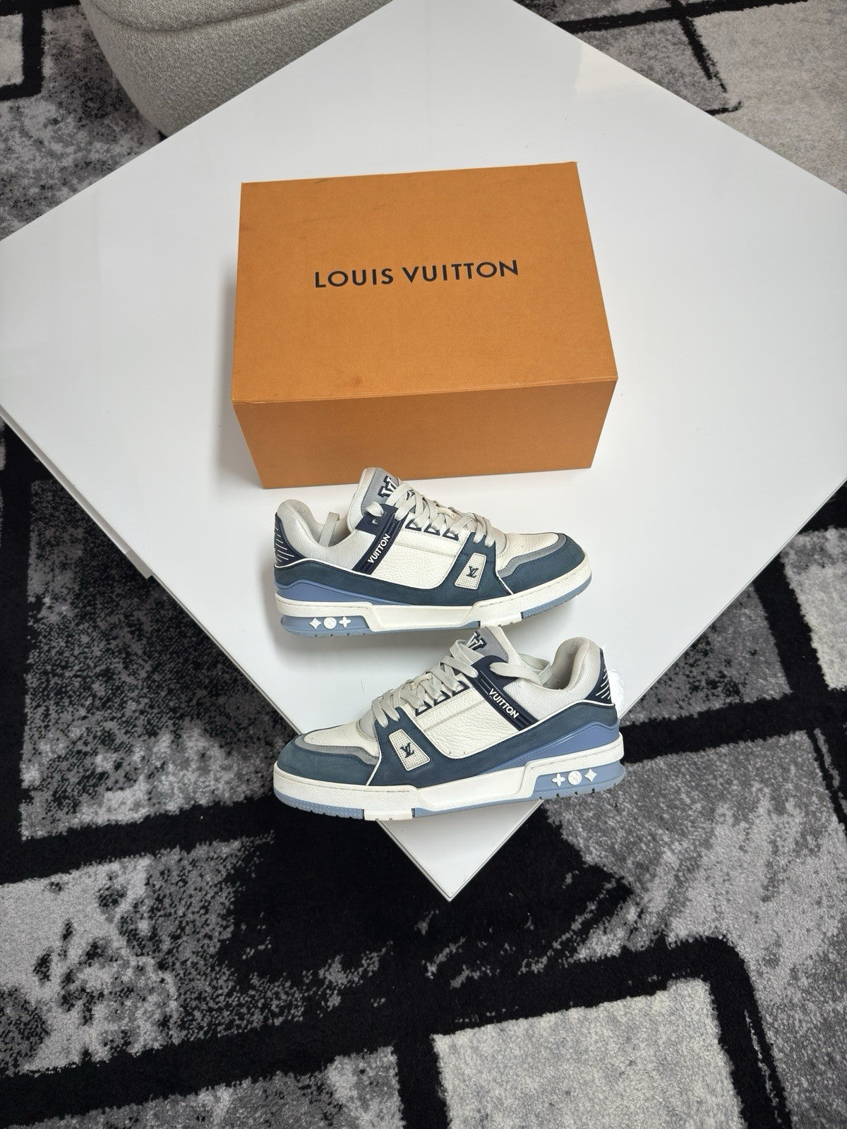 Louis Vuitton Trainers LV8