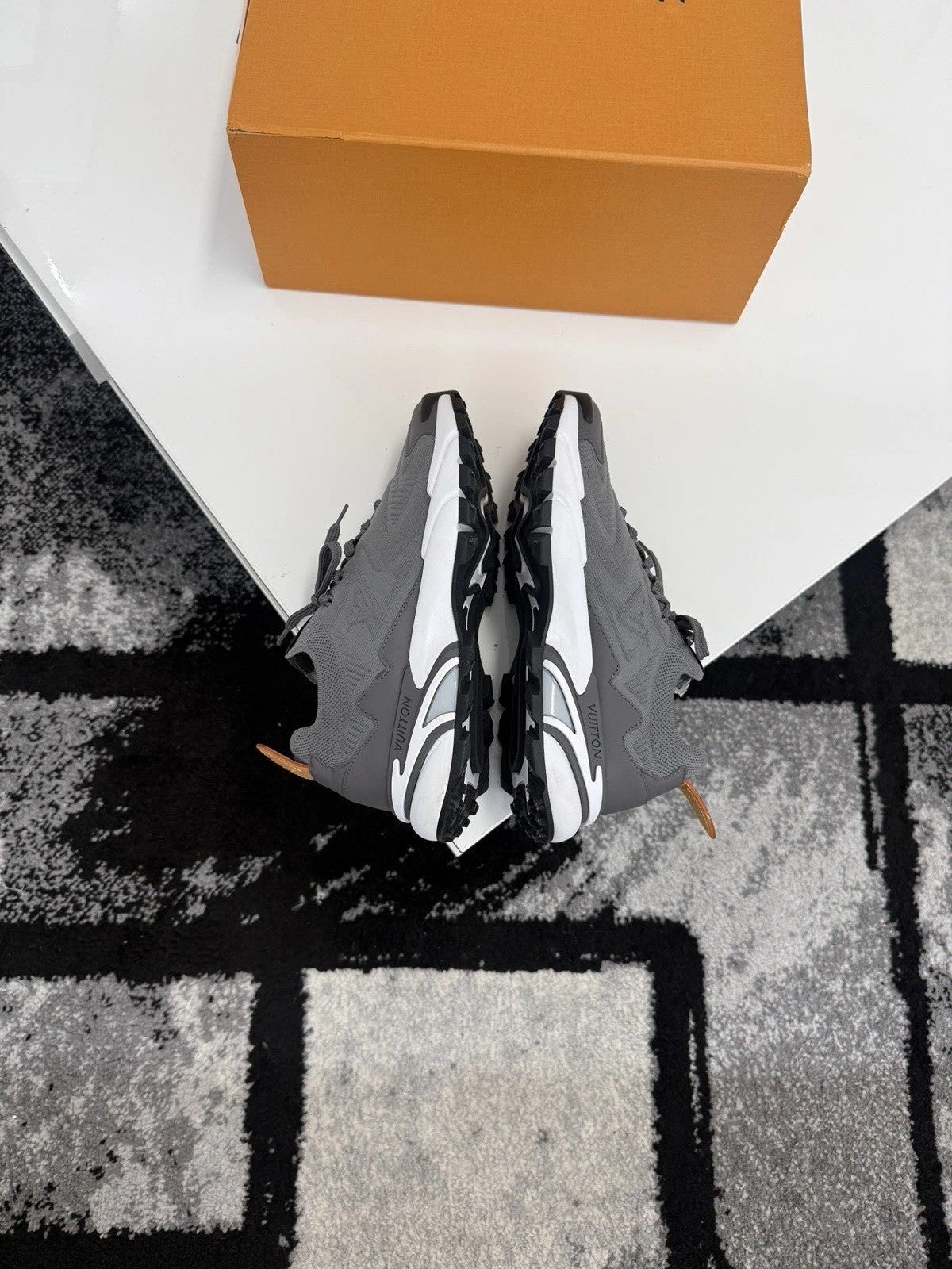 Louis Vuitton Tatic LV6.5