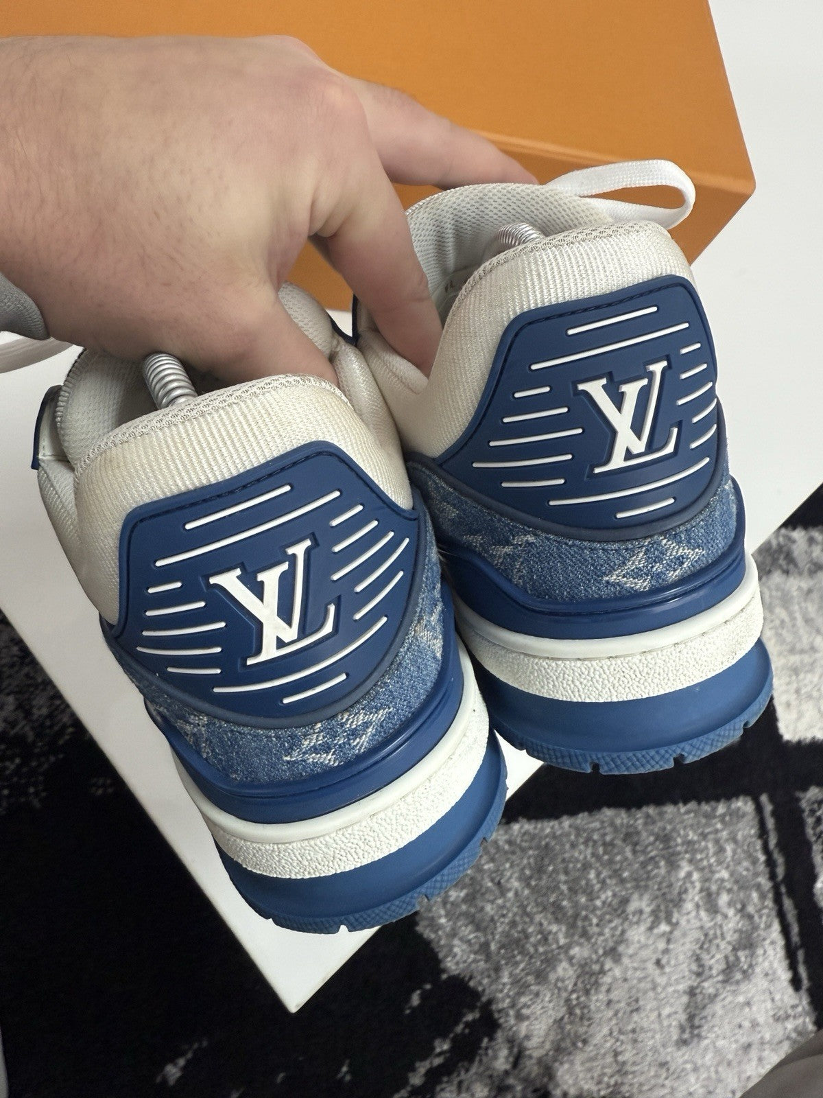 Louis Vuitton Blue Denim LV7.5