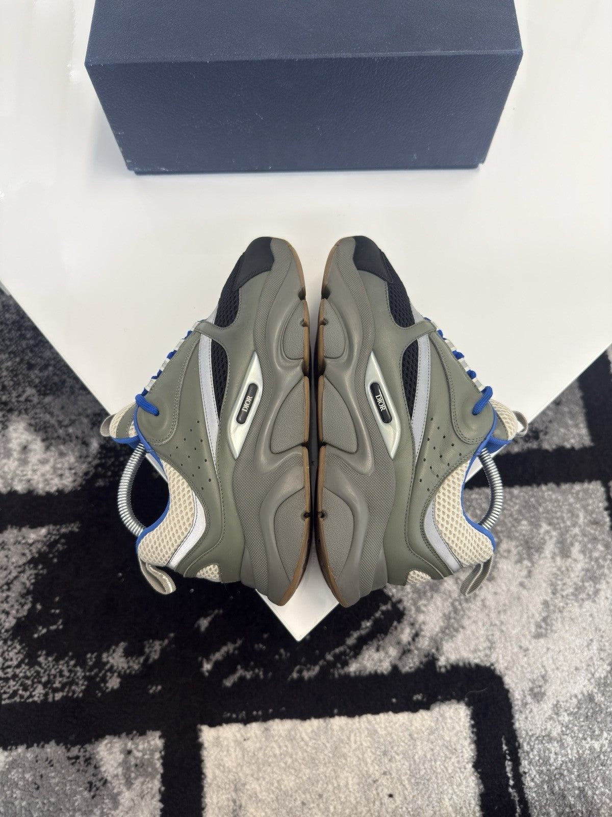 Dior B22 UK7 (EU41)