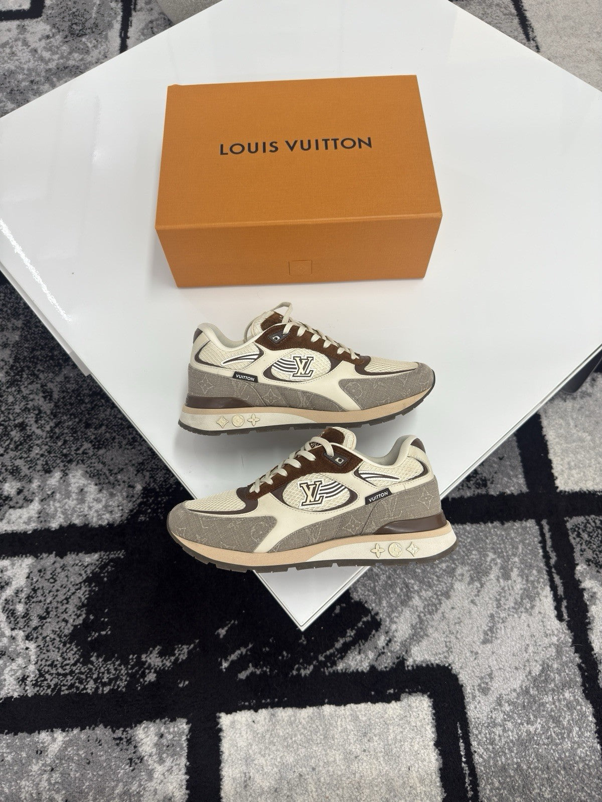 Louis Vuitton Runaways LV7.5