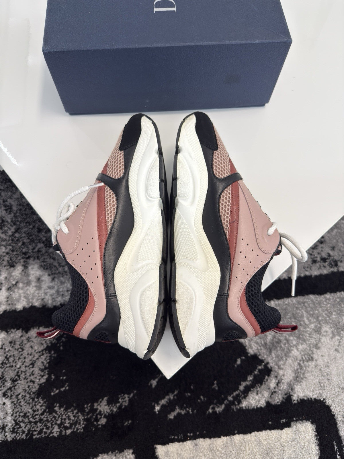 Dior B22 UK11 (EU45)