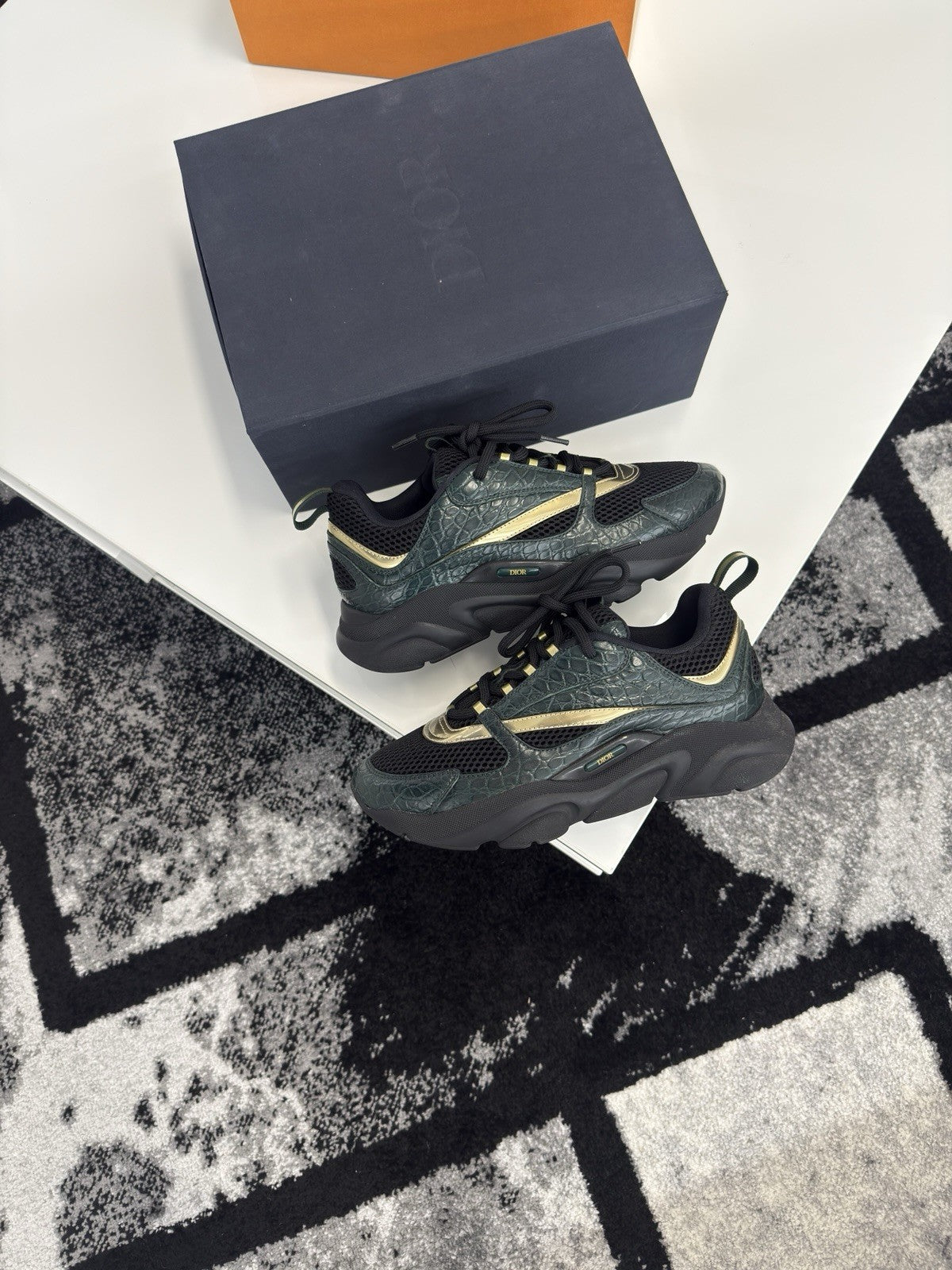 Dior B22 Green Crocodile UK9 (EU43)