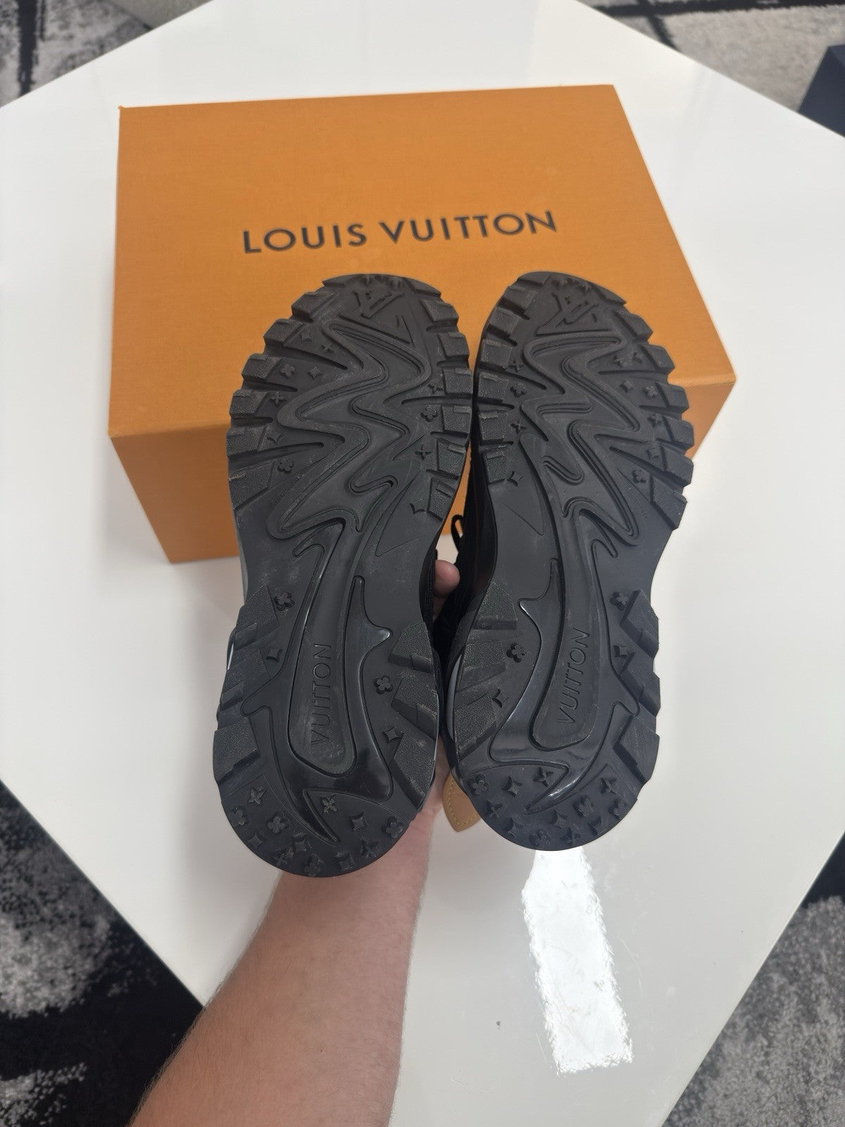 Louis Vuitton Tatic LV8
