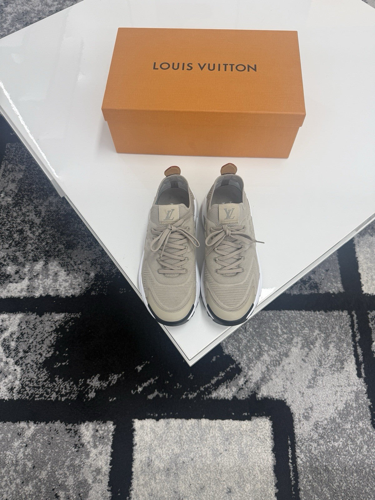 Louis Vuitton Tatic LV5