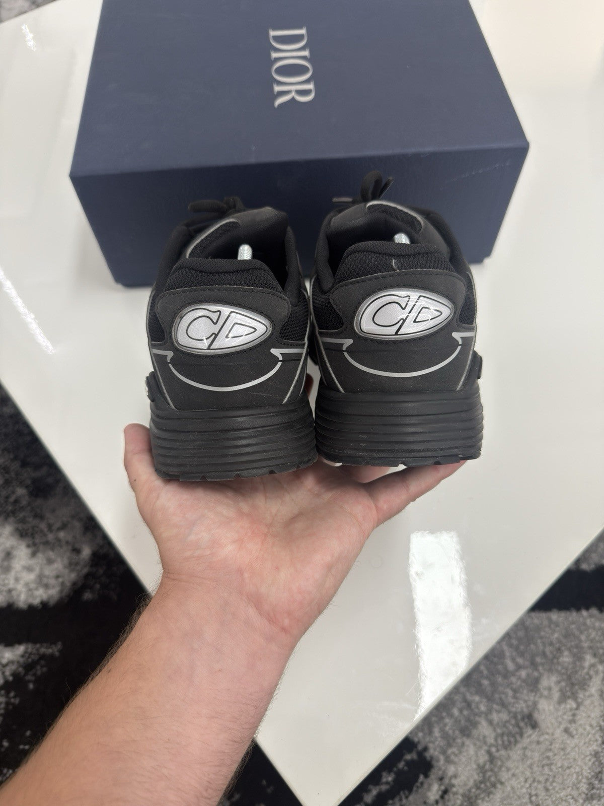 Dior B30 UK9 (EU43)