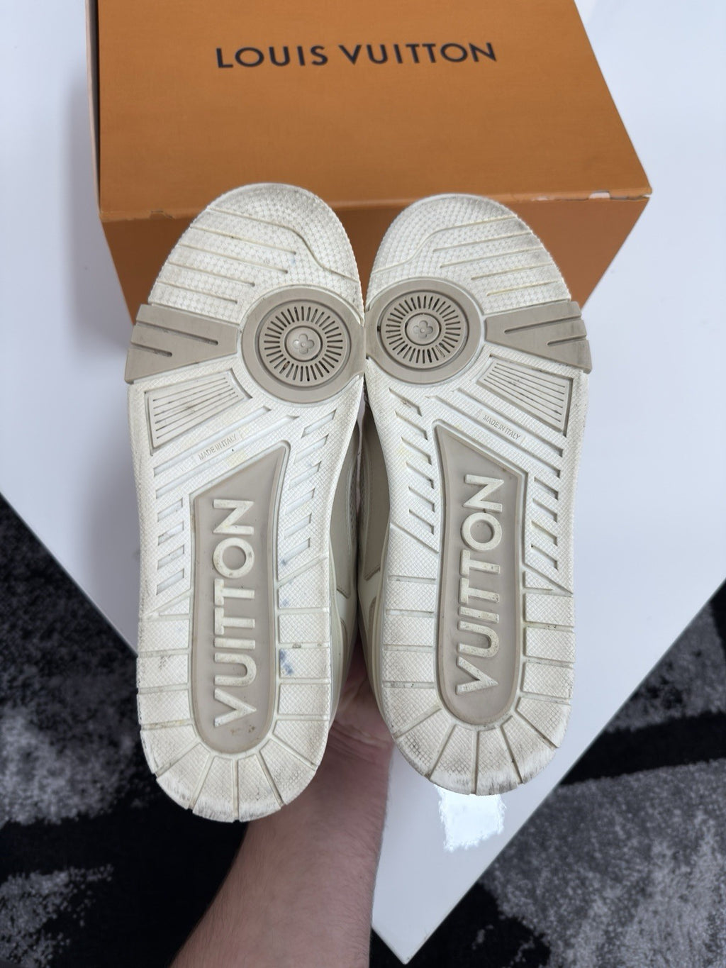 Louis Vuitton Skates LV8