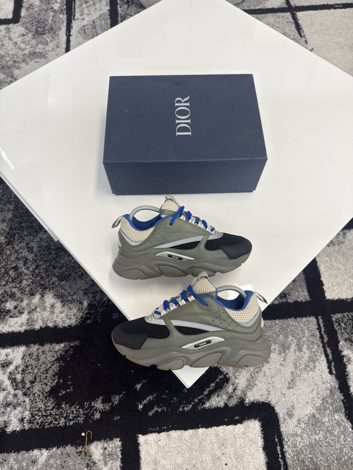 Dior B22 UK7 (EU41)