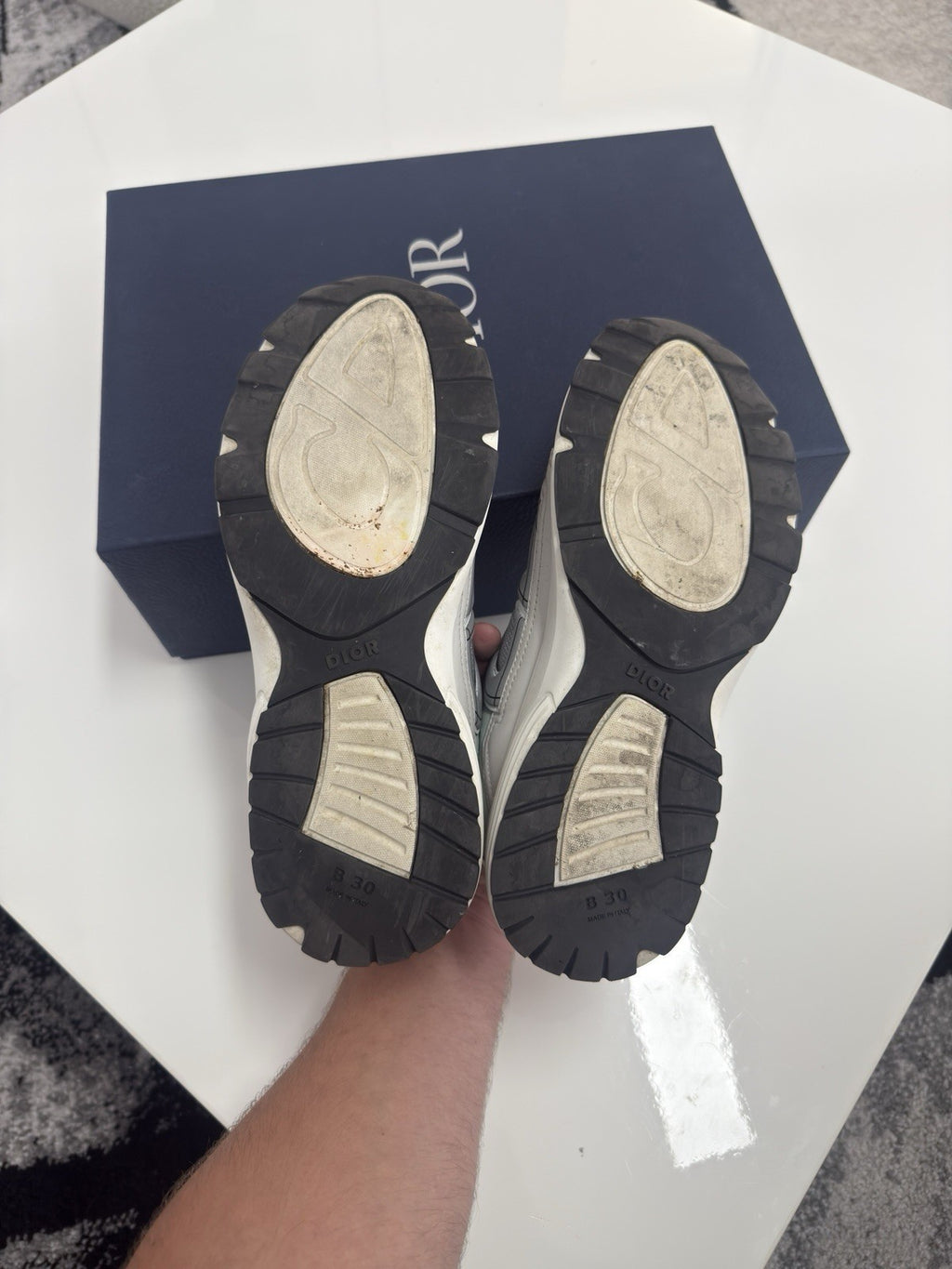 Dior B30 UK8 (EU42)