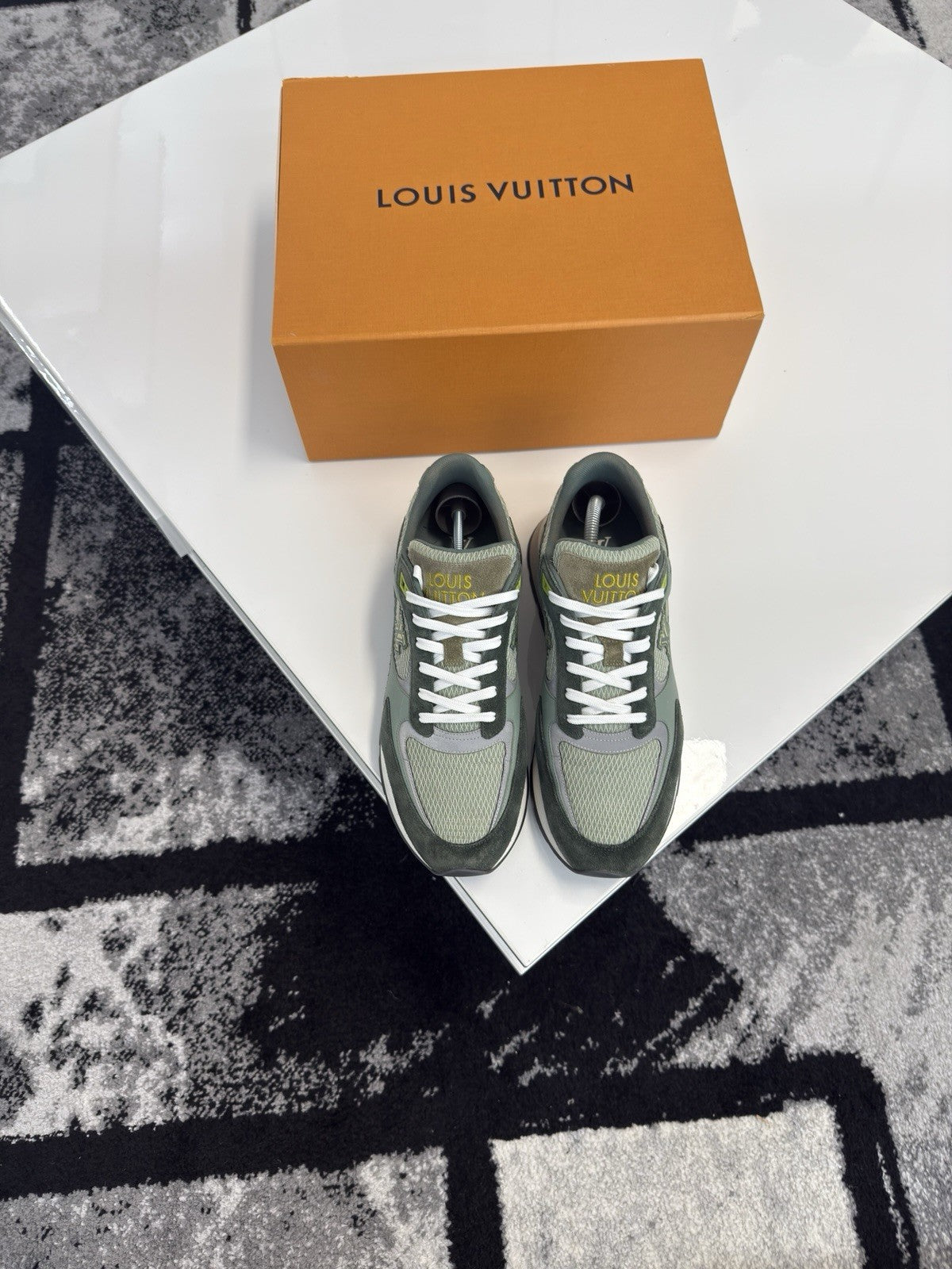 Louis Vuitton Runaways LV8.5