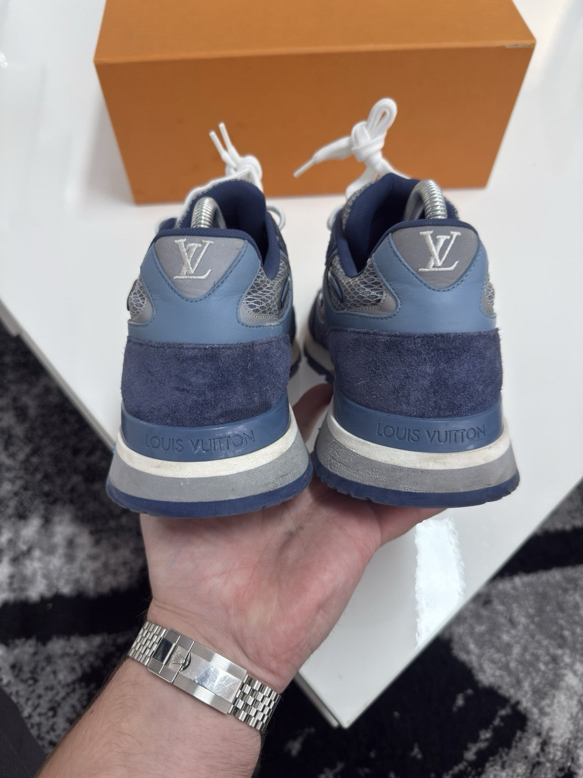 Louis Vuitton Runaways LV7