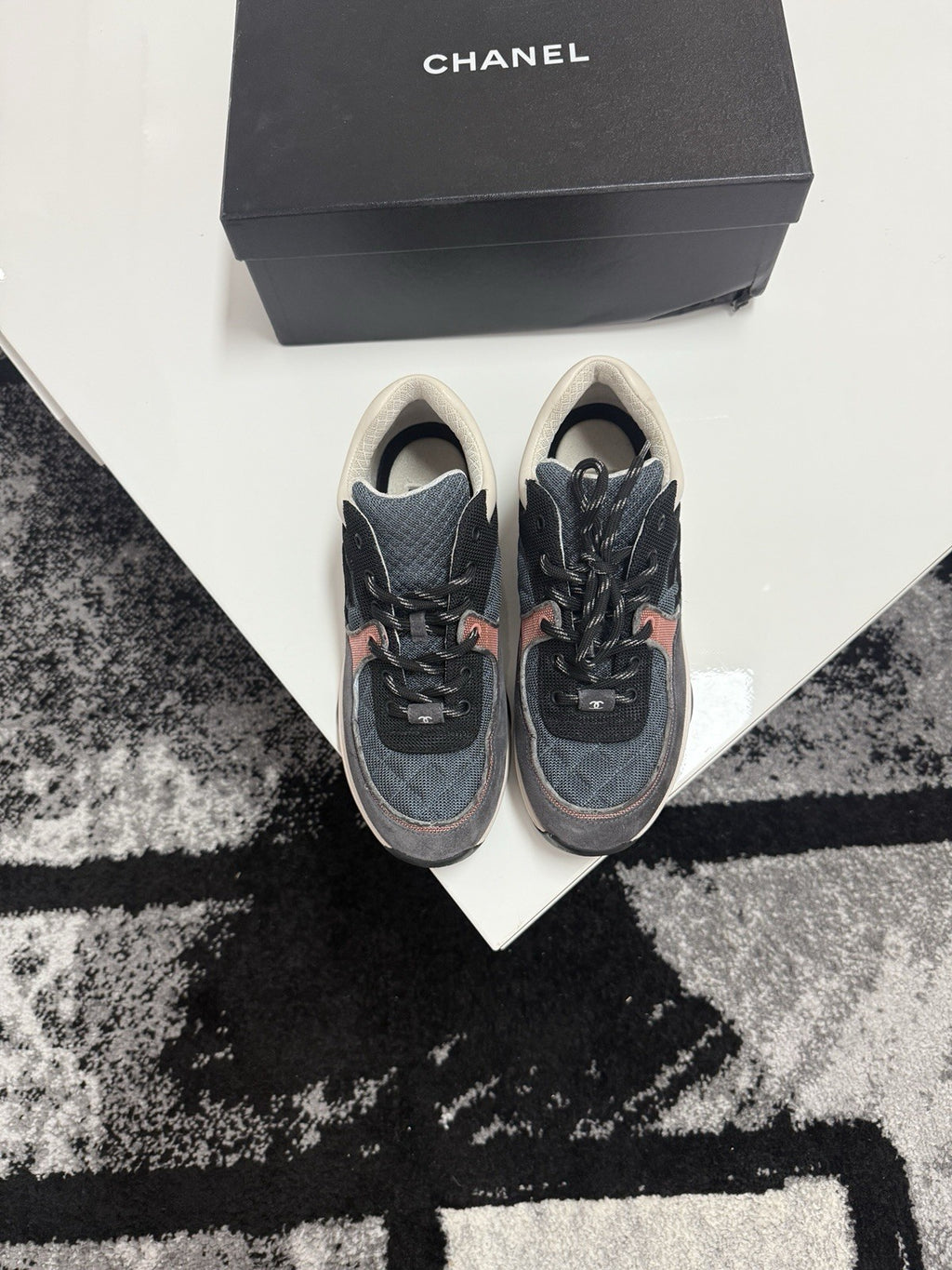 Chanel Runners UK7 (EU41)