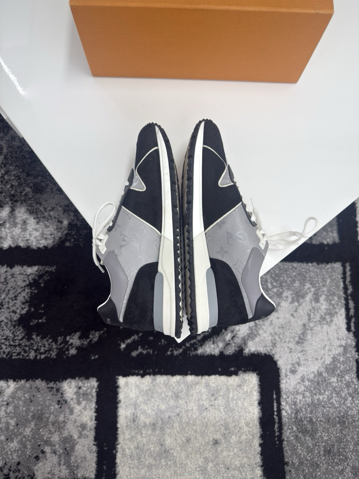 Louis Vuitton Trainers LV7.5