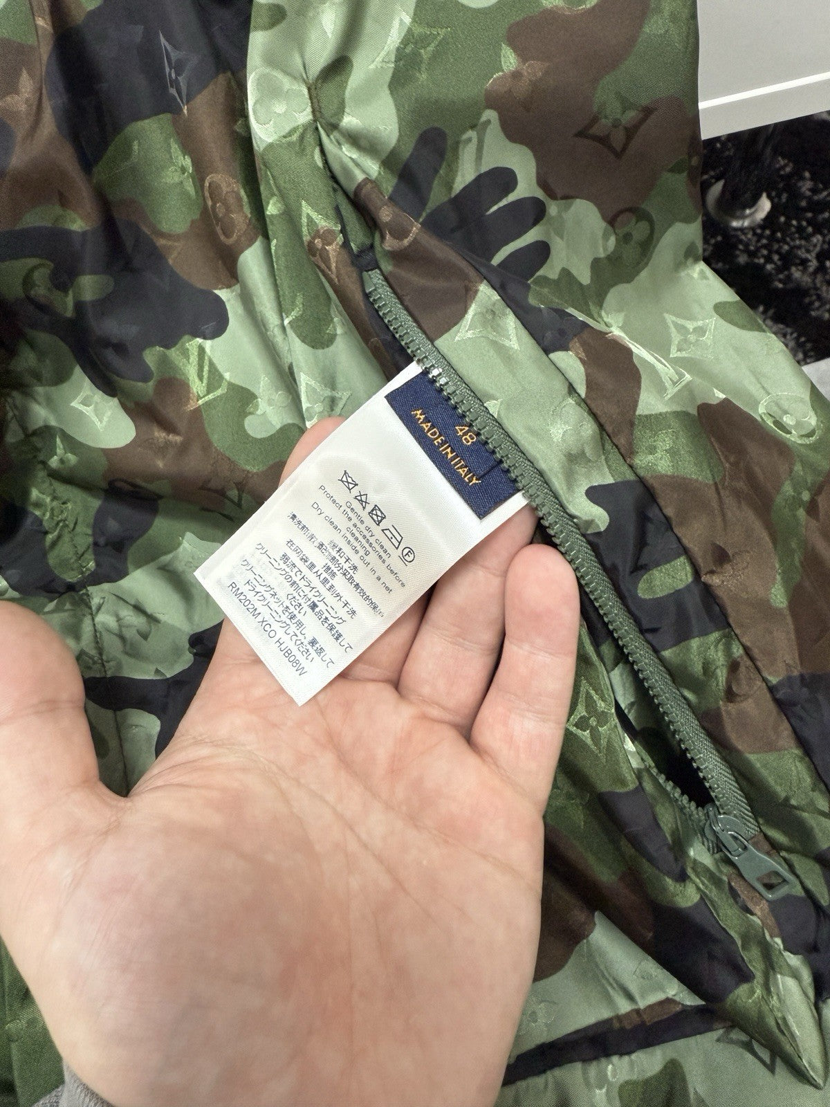 Louis Vuitton Monogram Camo Windbreaker Size Medium (48)