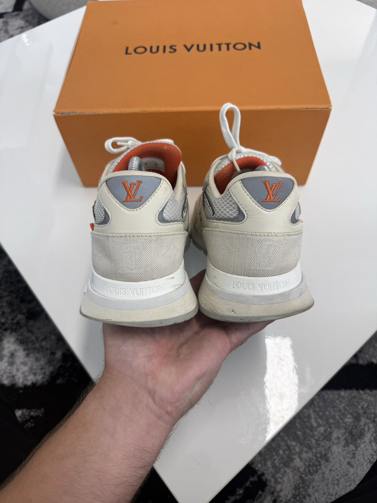 Louis Vuitton Runaways LV9
