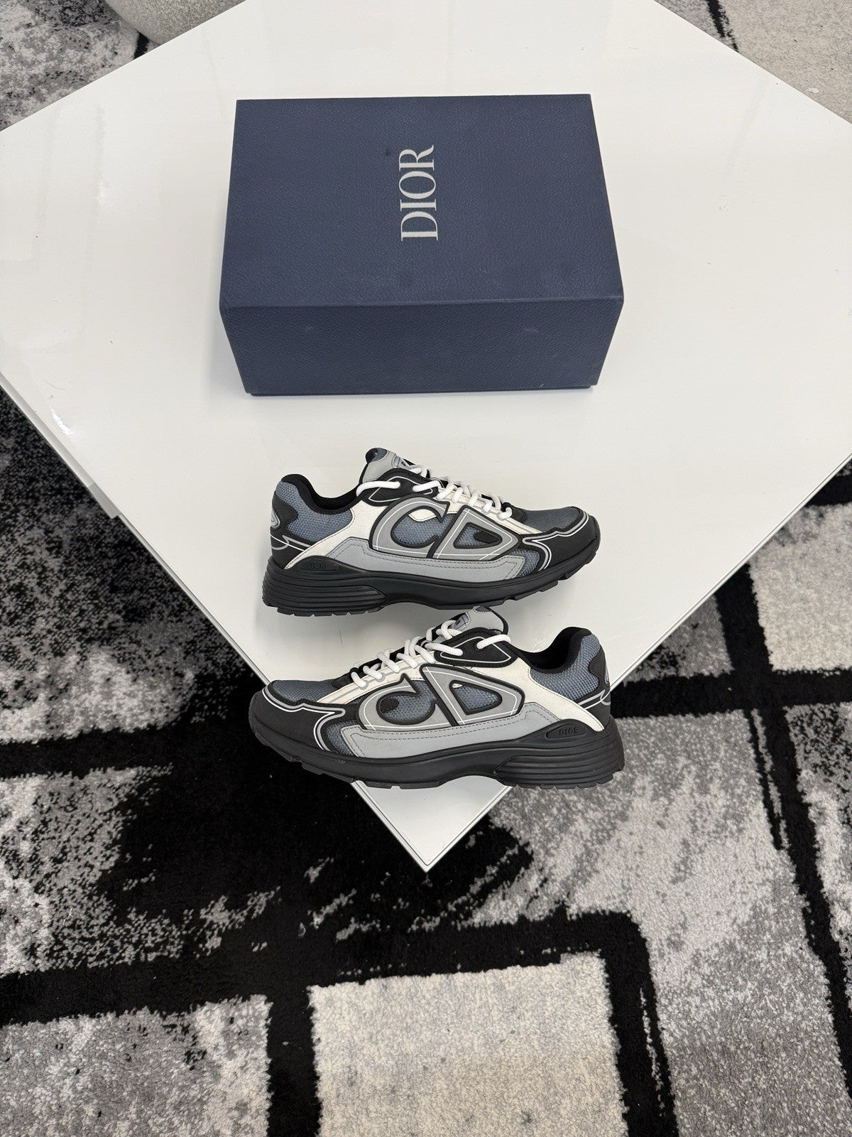 Dior B30 UK7 (EU41)