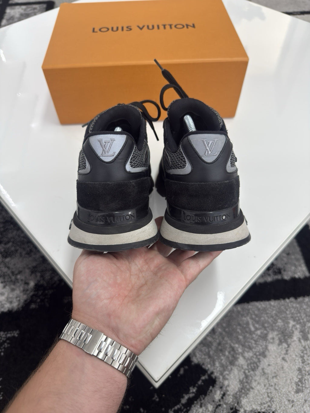 Louis Vuitton Runaways LV6