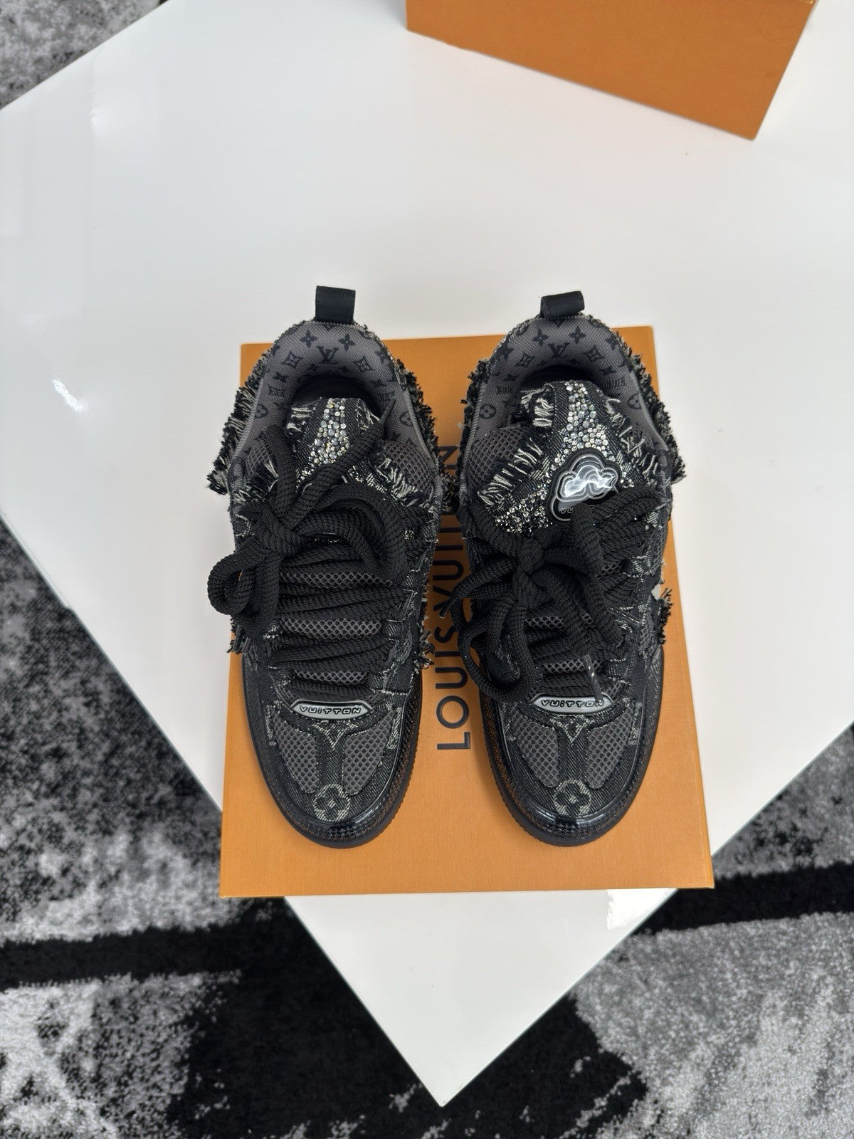 Louis Vuitton Swarovski Skate LV7.5