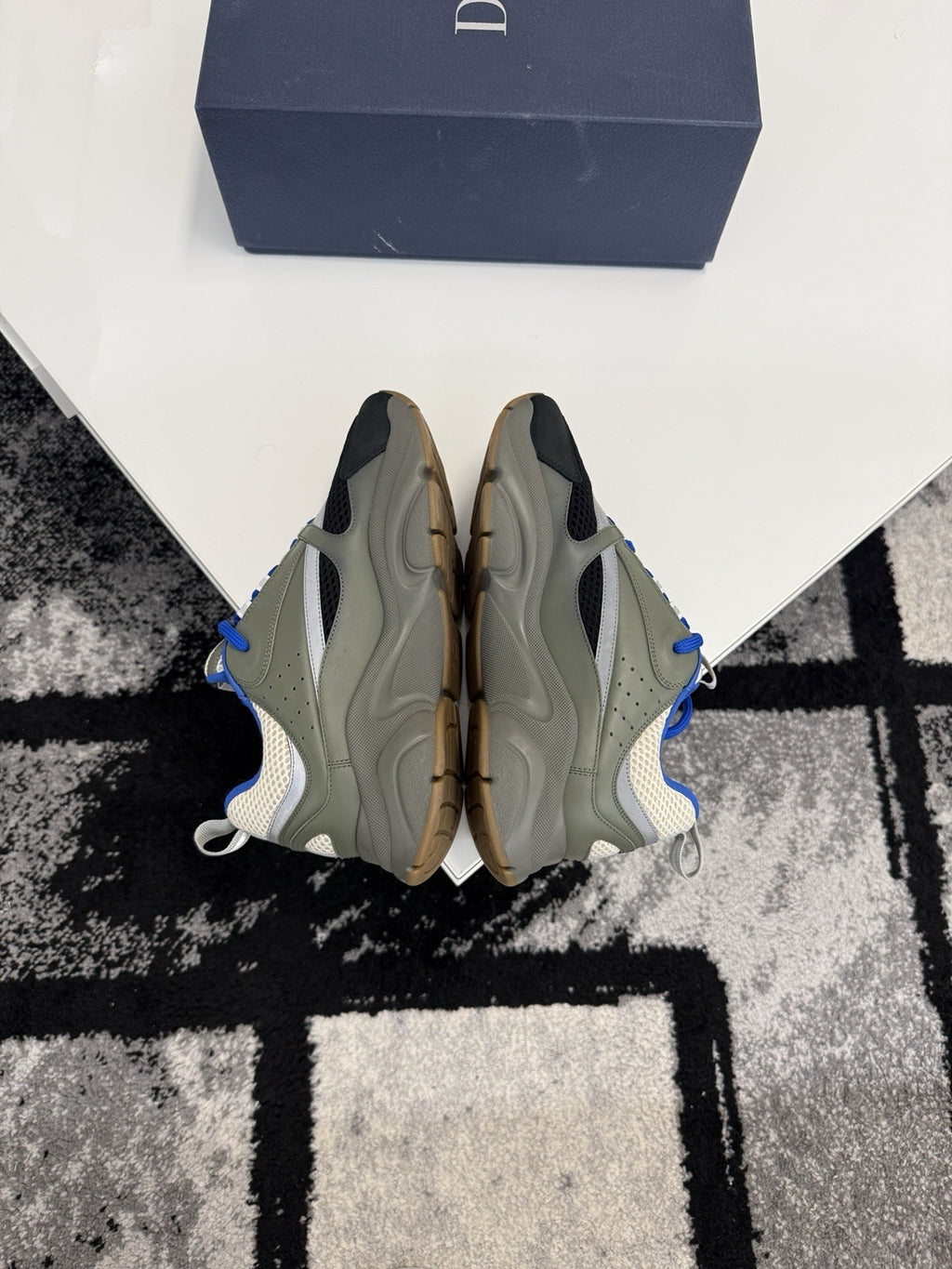 Dior B22 UK7 (EU41)