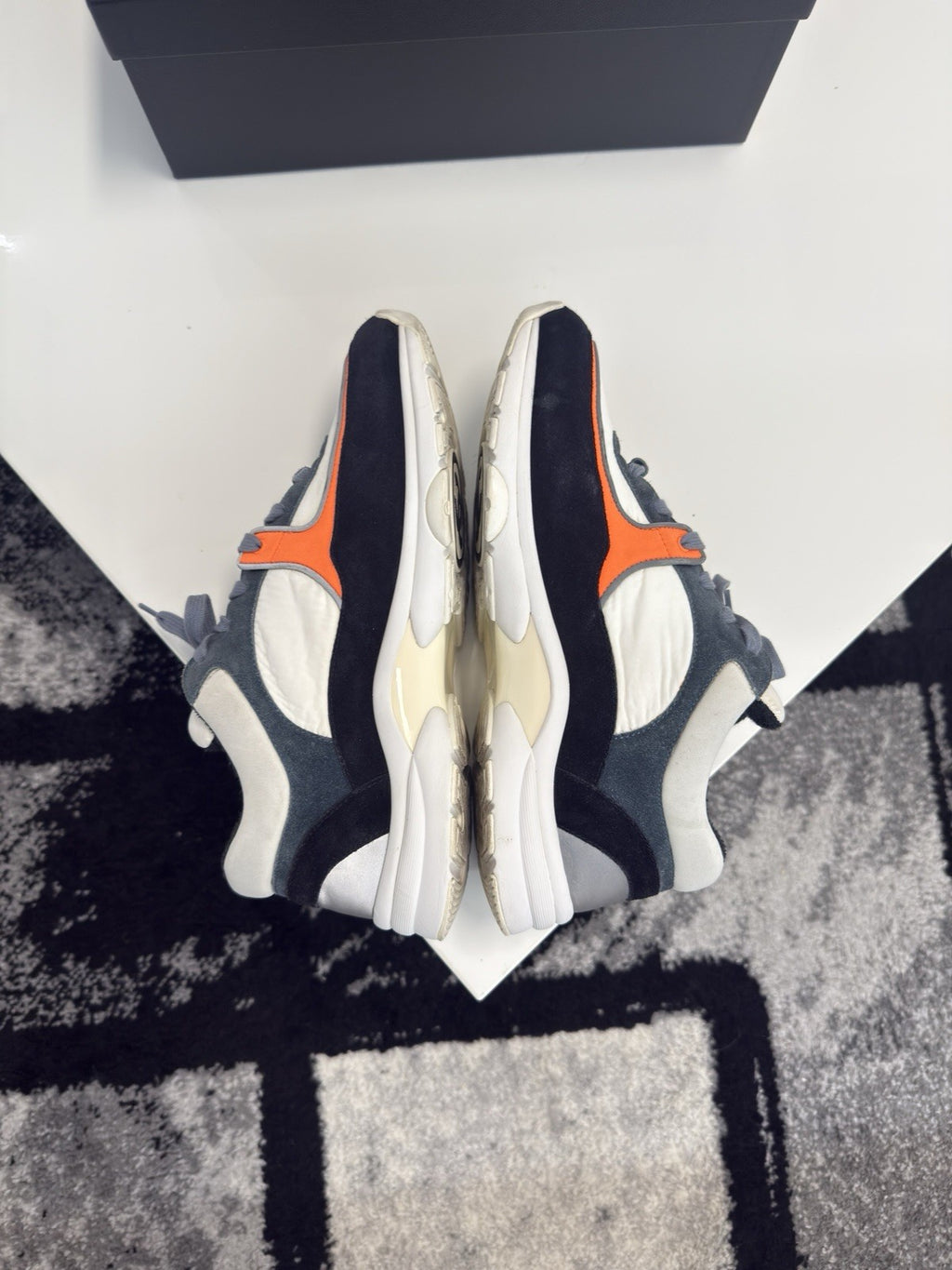 Chanel Runners UK8 (EU42)