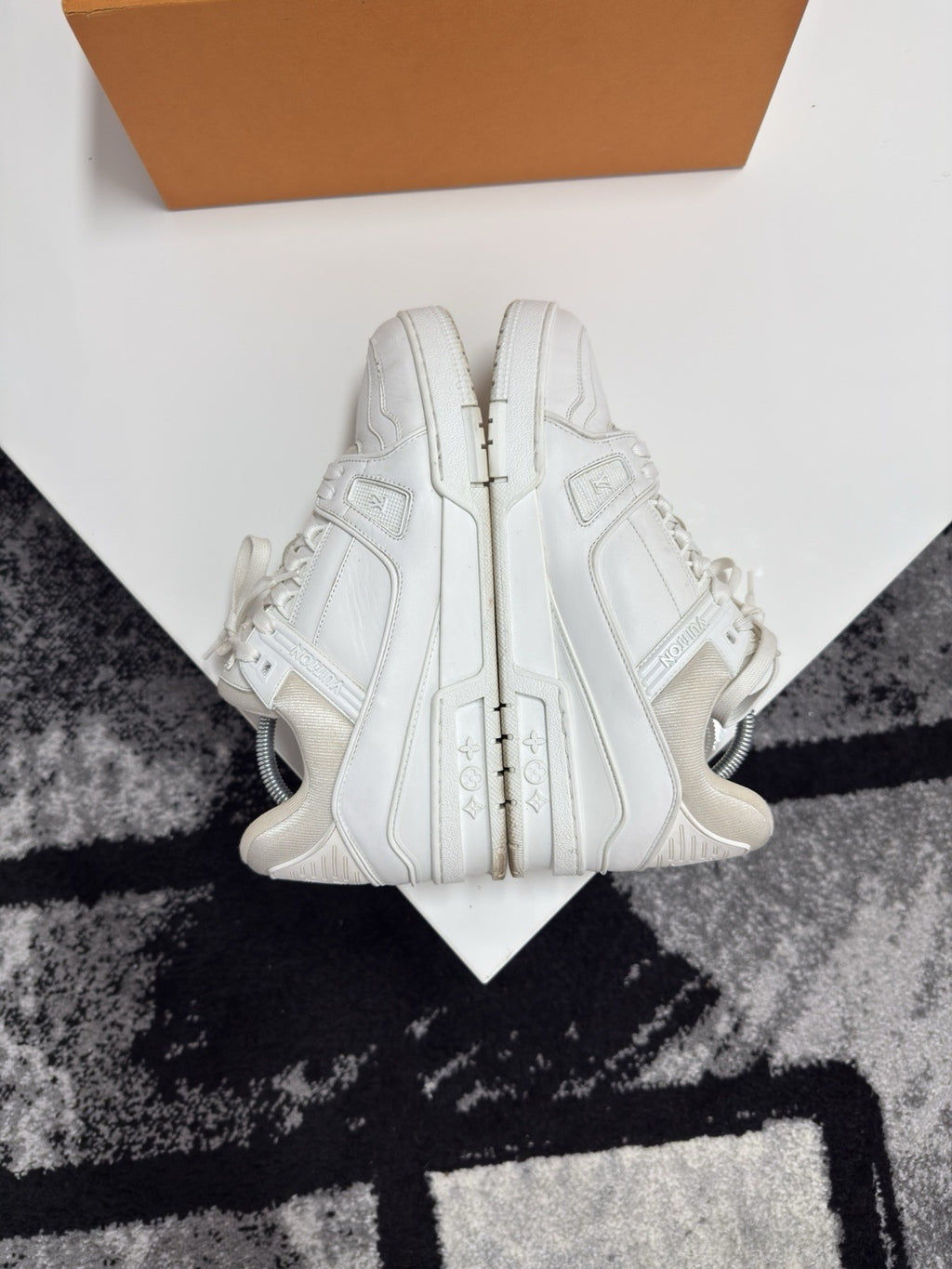 Louis Vuitton Trainers LV8
