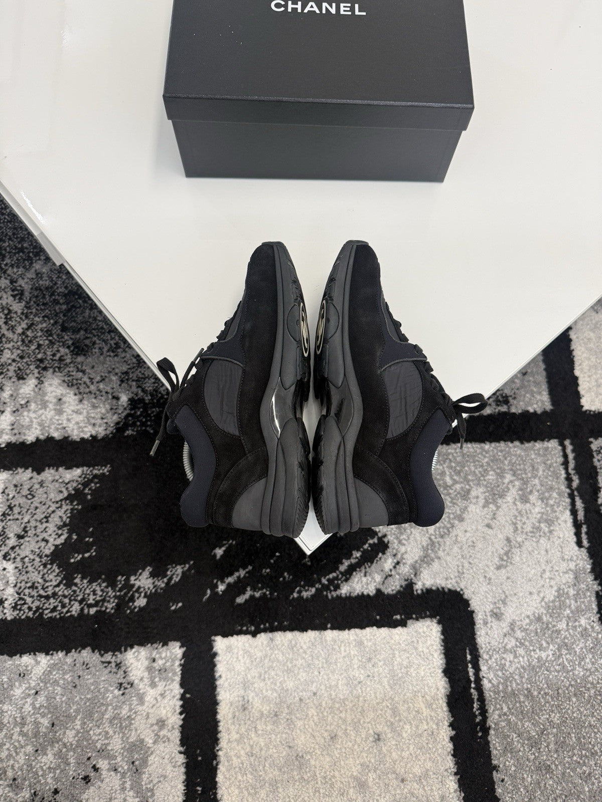 Chanel Runners UK7.5 (EU41.5)