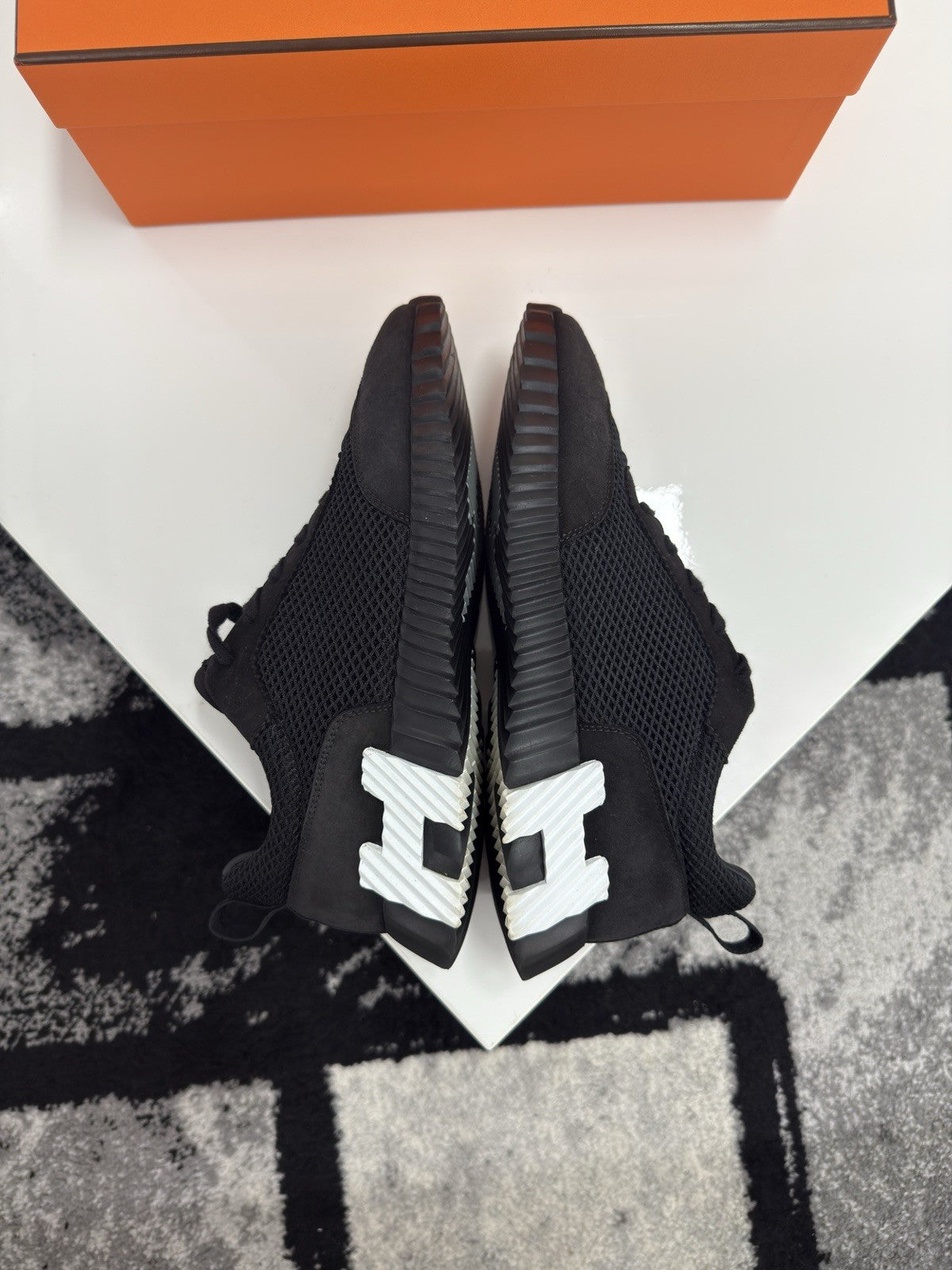 Hermes Bouncing Trainers UK8 (EU42)