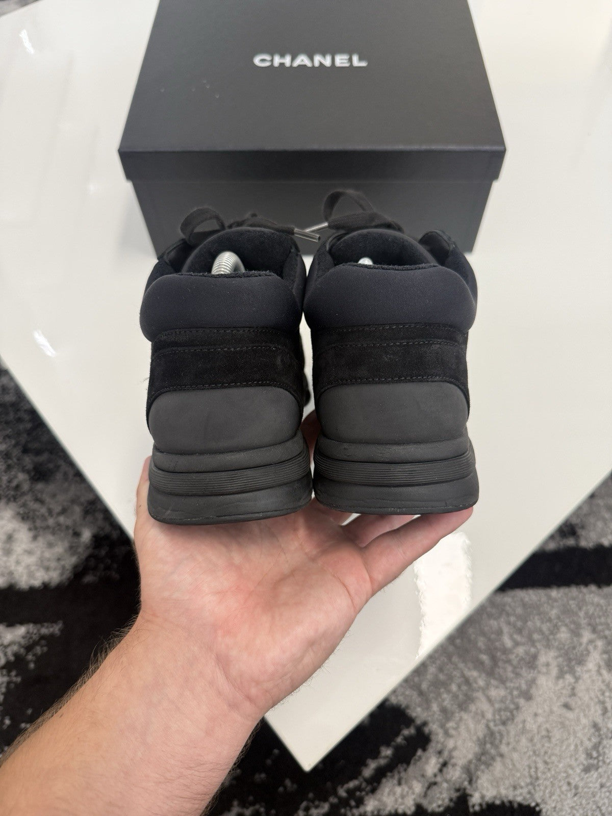 Chanel Runners UK7.5 (EU41.5)