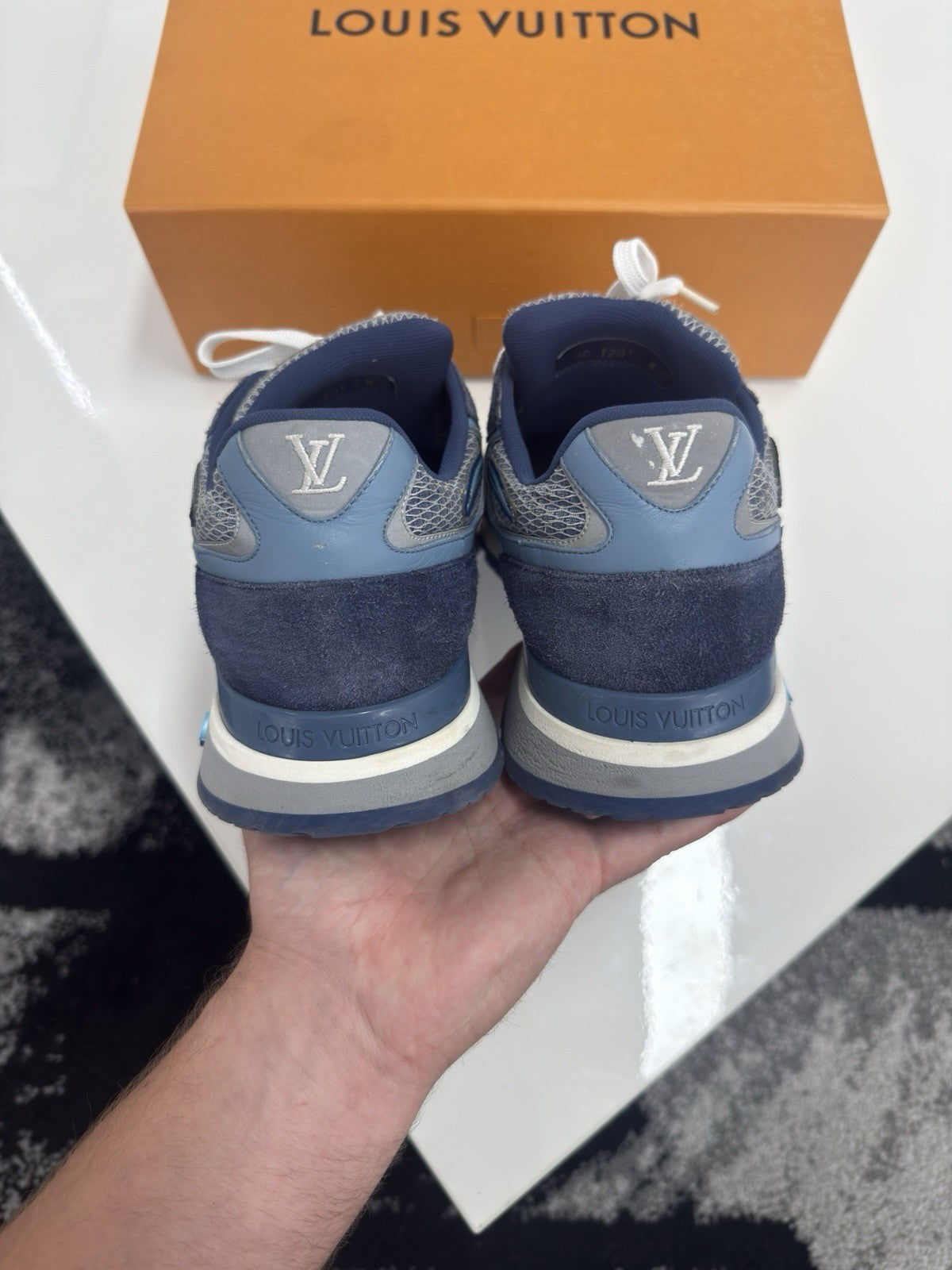 Louis Vuitton Runaways LV8