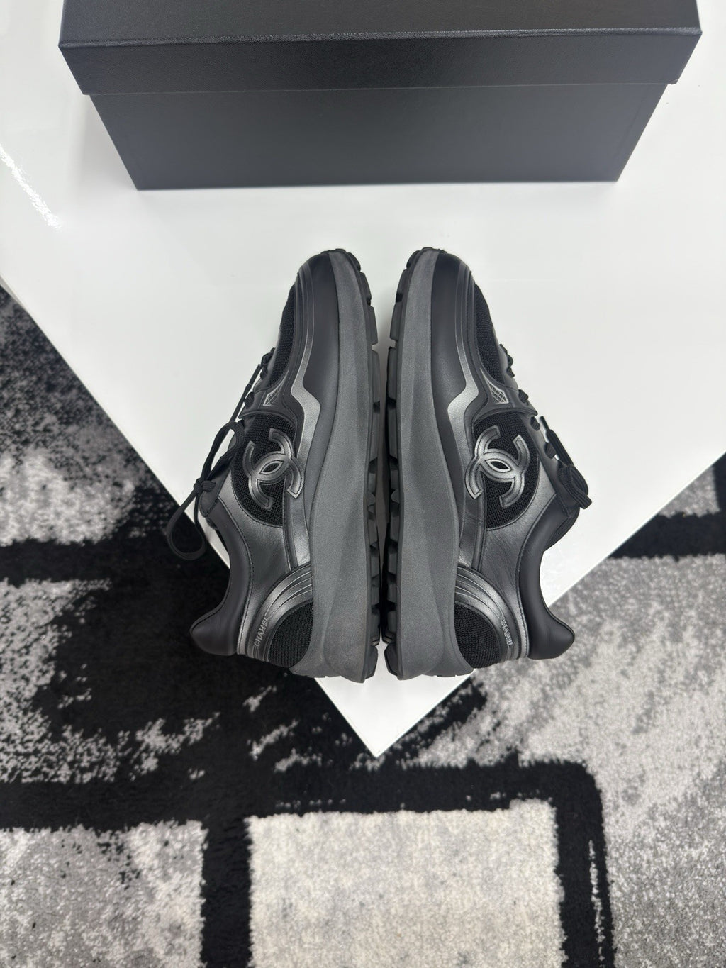 Chanel Runners UK7