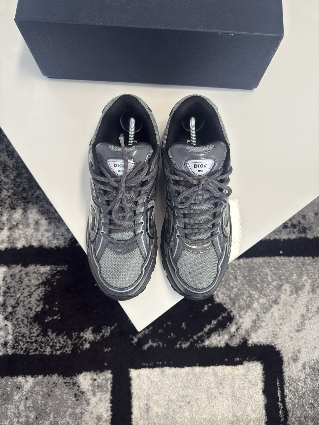 Dior B30 UK10 (EU44)