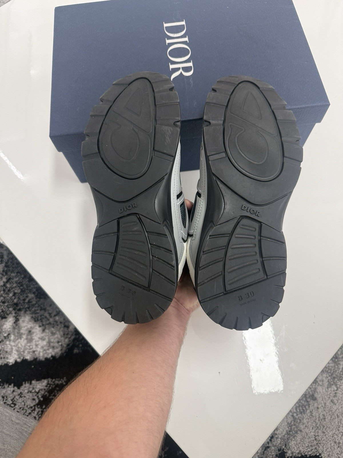Dior B30 UK9 (EU43)