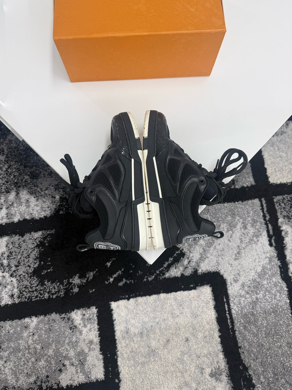 Louis Vuitton Skates LV8