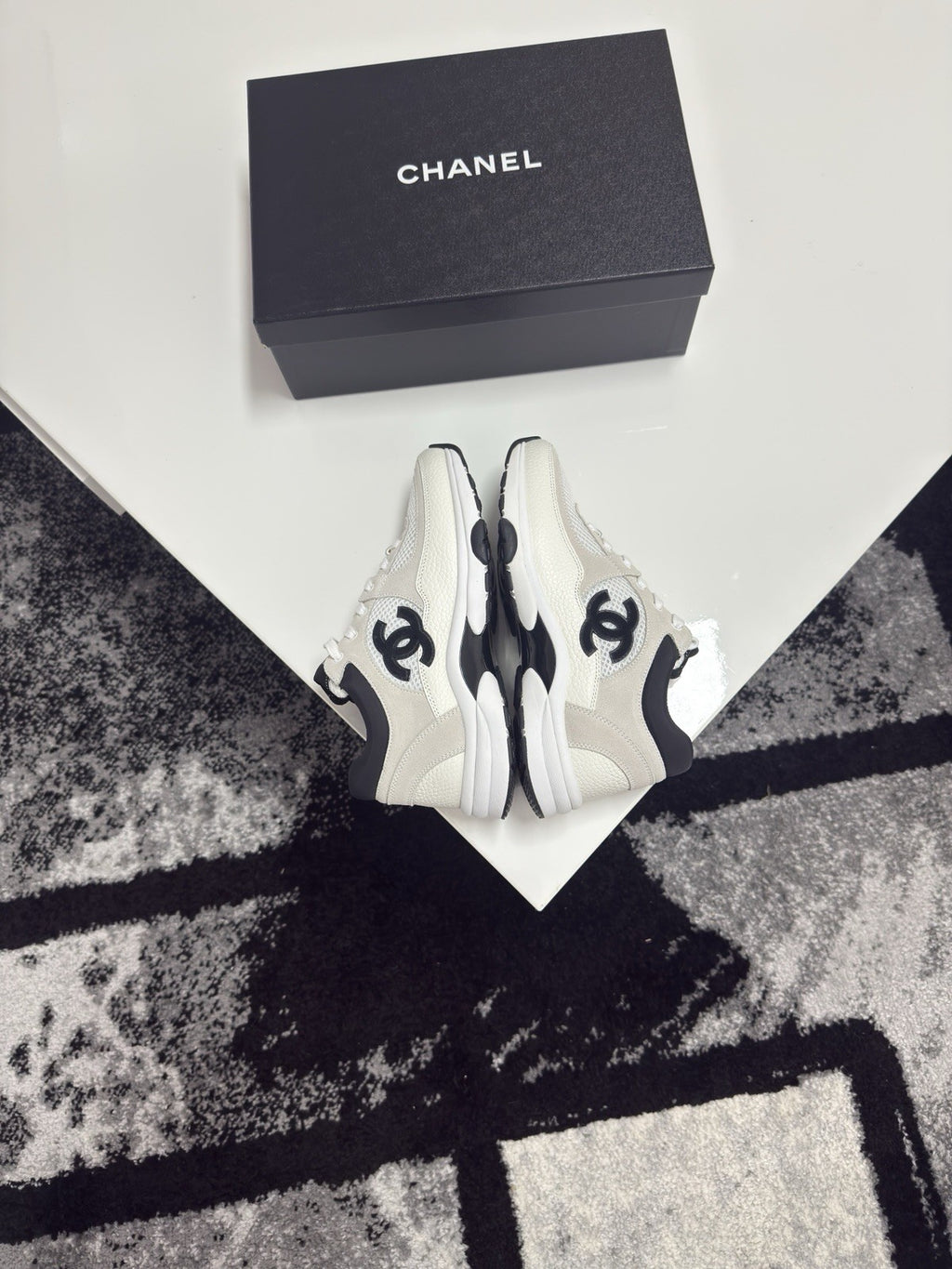Chanel Runners UK4 (EU38)