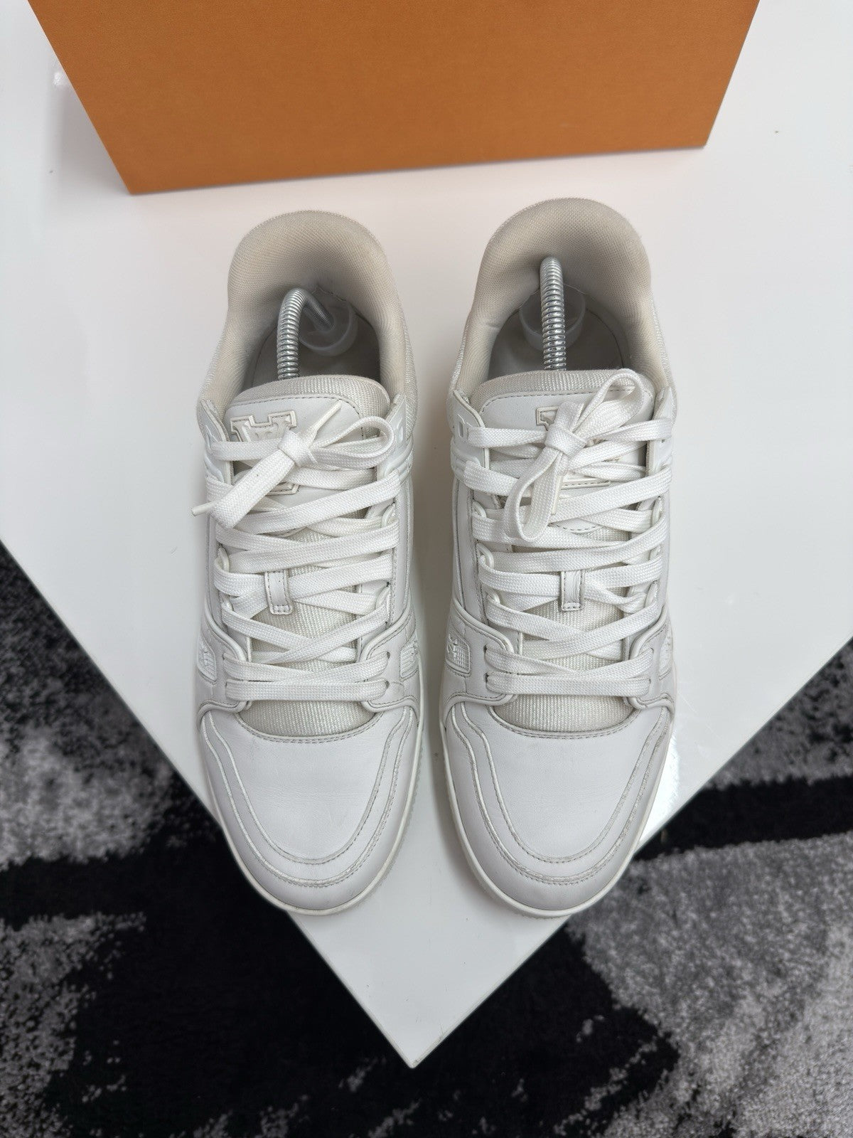 Louis Vuitton Trainers LV9