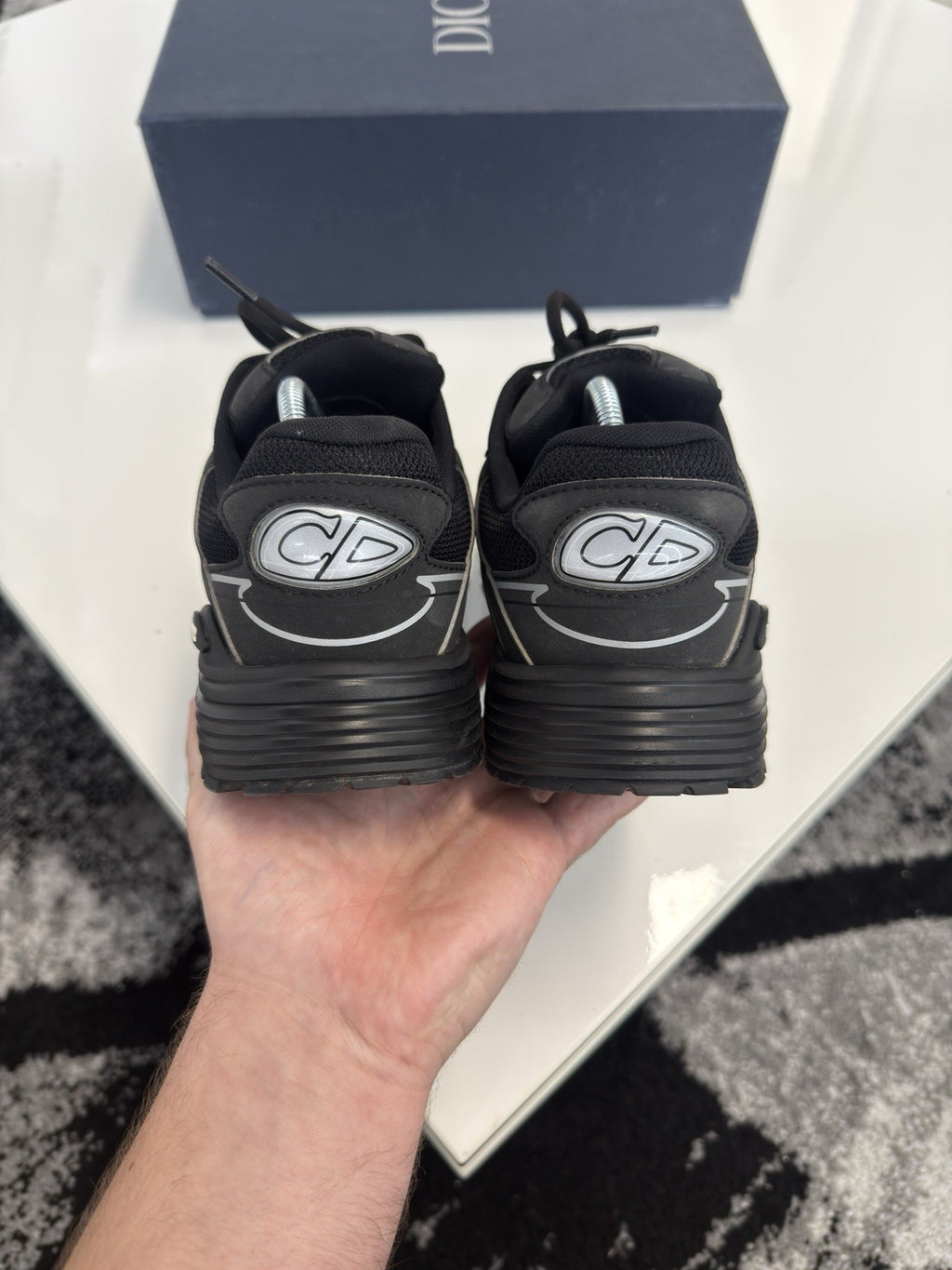 Dior B30 UK7.5 (EU41.5)