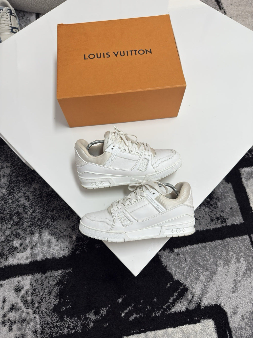 Louis Vuitton Trainers LV8