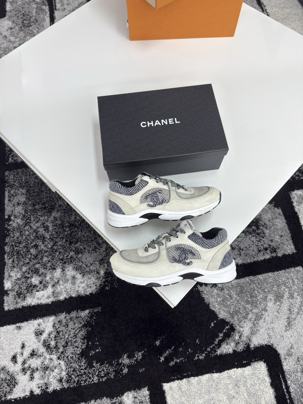 Chanel Runners UK6.5 (EU40.5)
