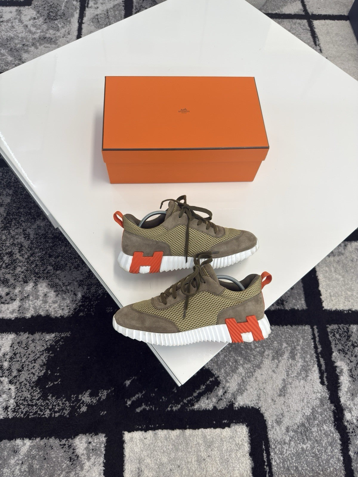 Hermes Bouncing Trainer UK7 (EU41)