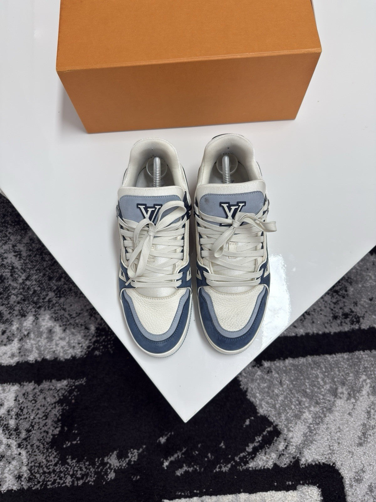 Louis Vuitton Trainers LV8