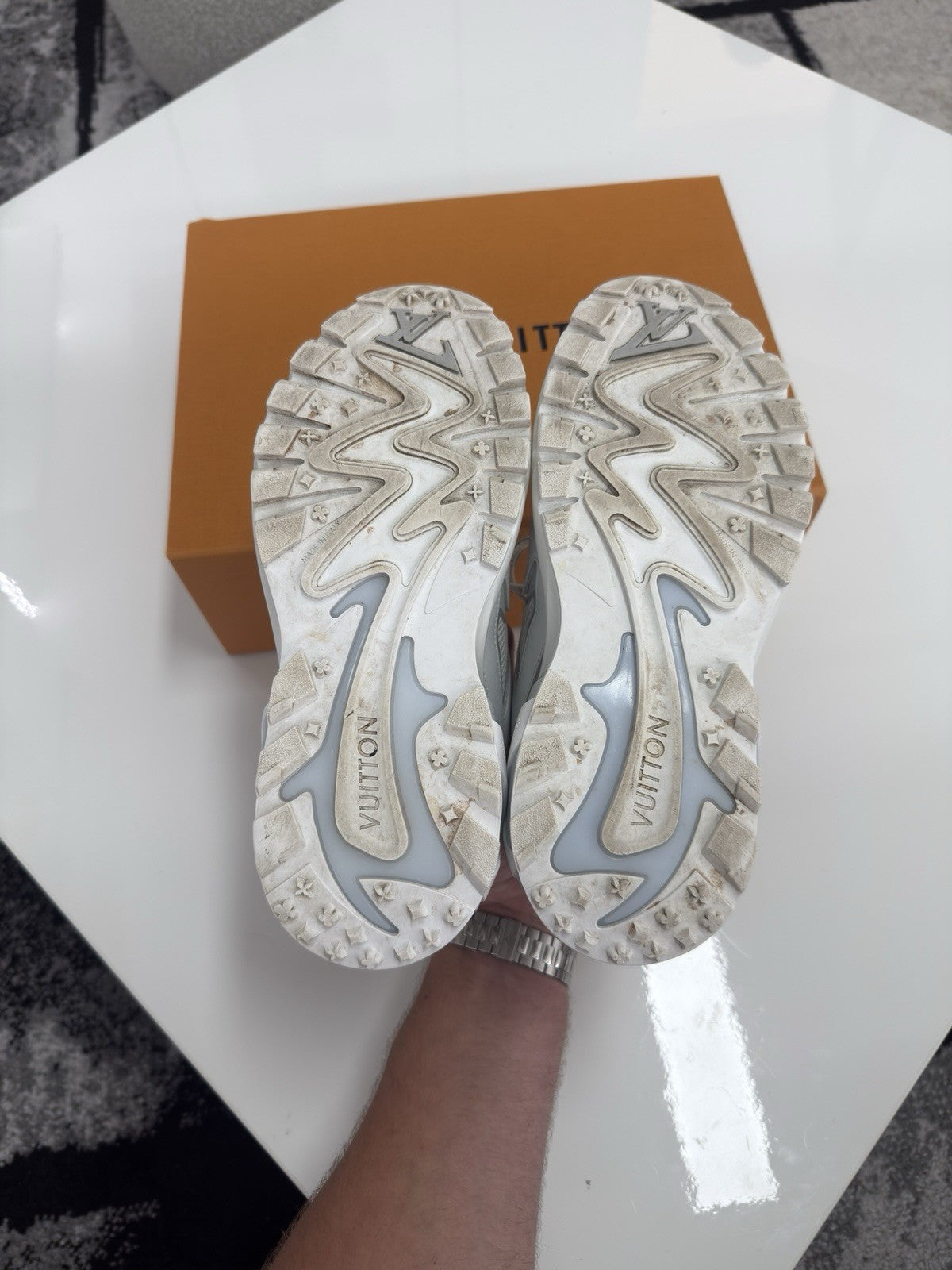 Louis Vuitton Tatic LV5