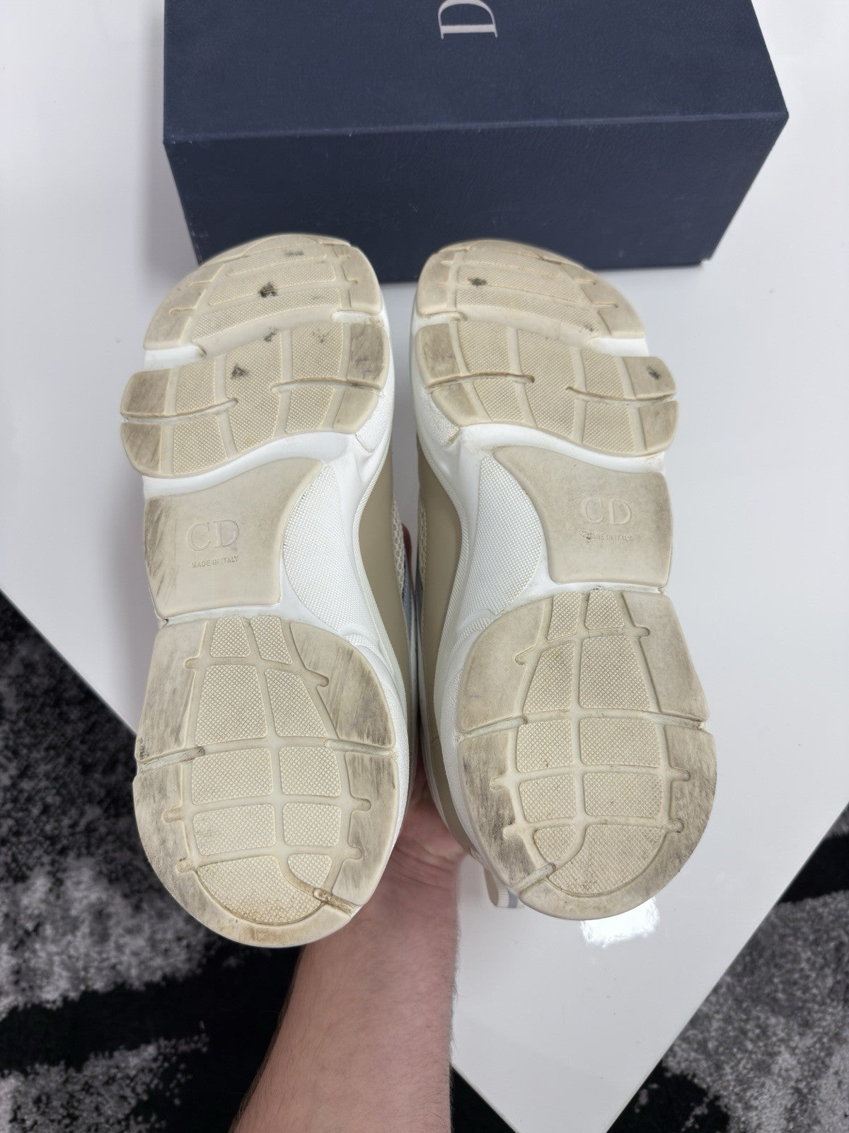 Dior B22 UK12 (EU46)