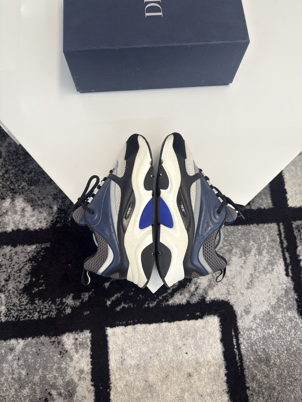Dior B22 UK7 (EU41)