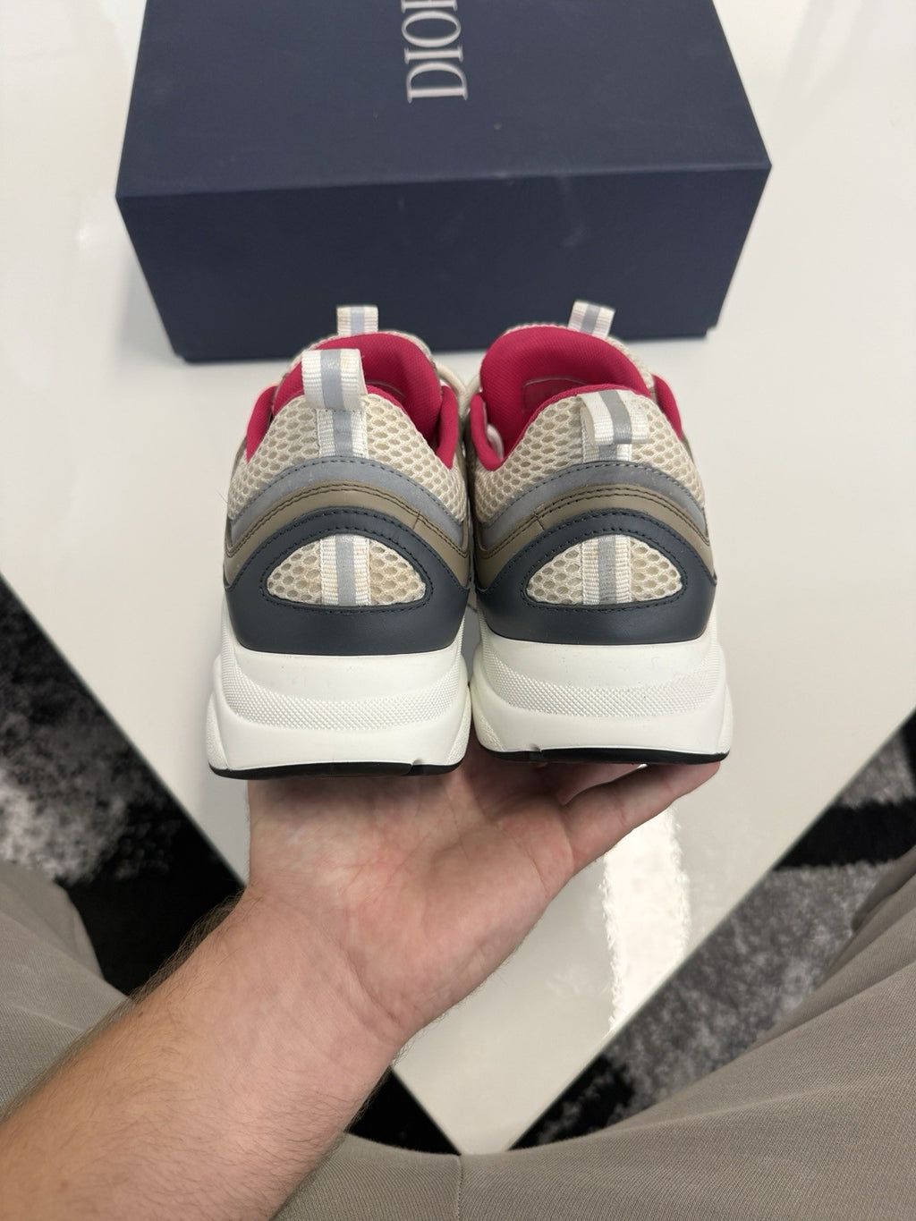 Dior B22 UK6 (EU40)