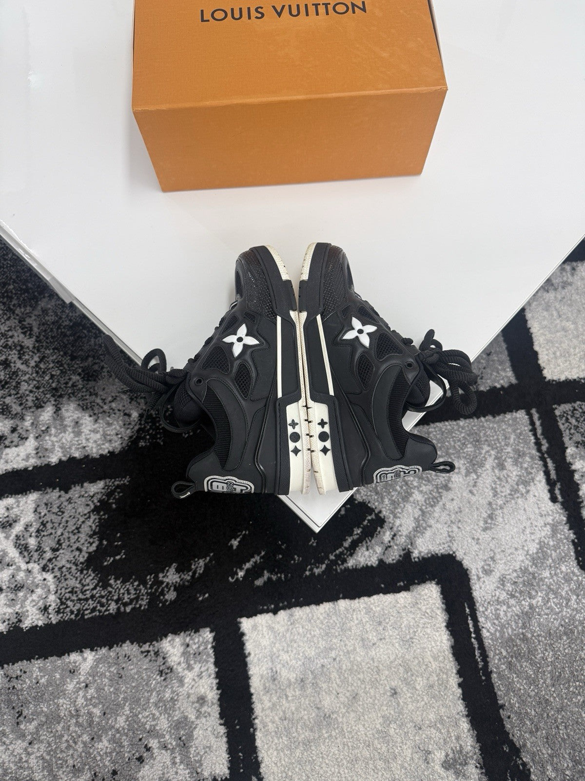 Louis Vuitton Skates LV8