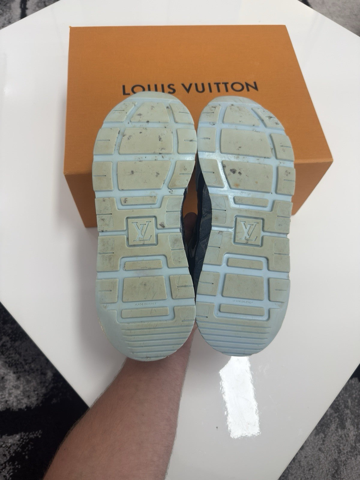 Louis Vuitton Runaways LV8