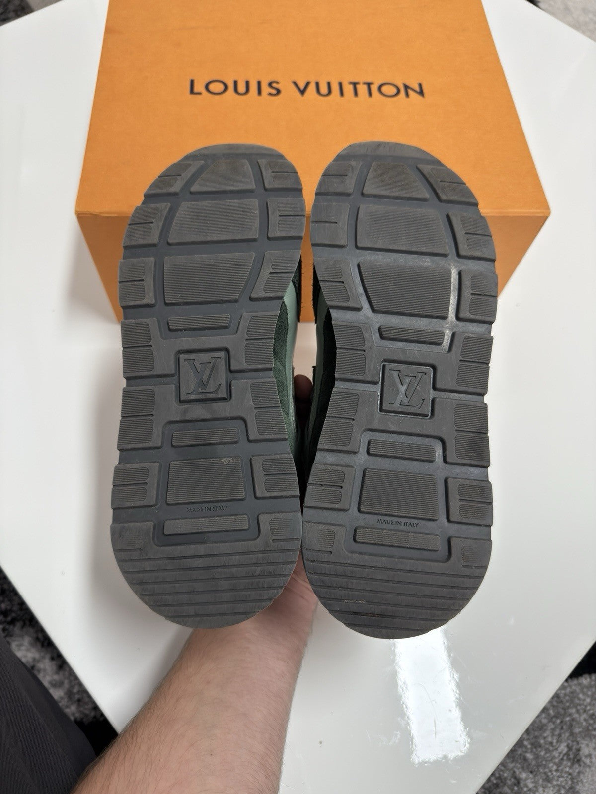 Louis Vuitton Runaways LV7