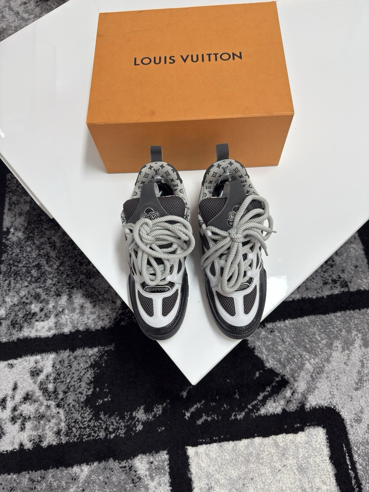 Louis Vuitton Skates LV8