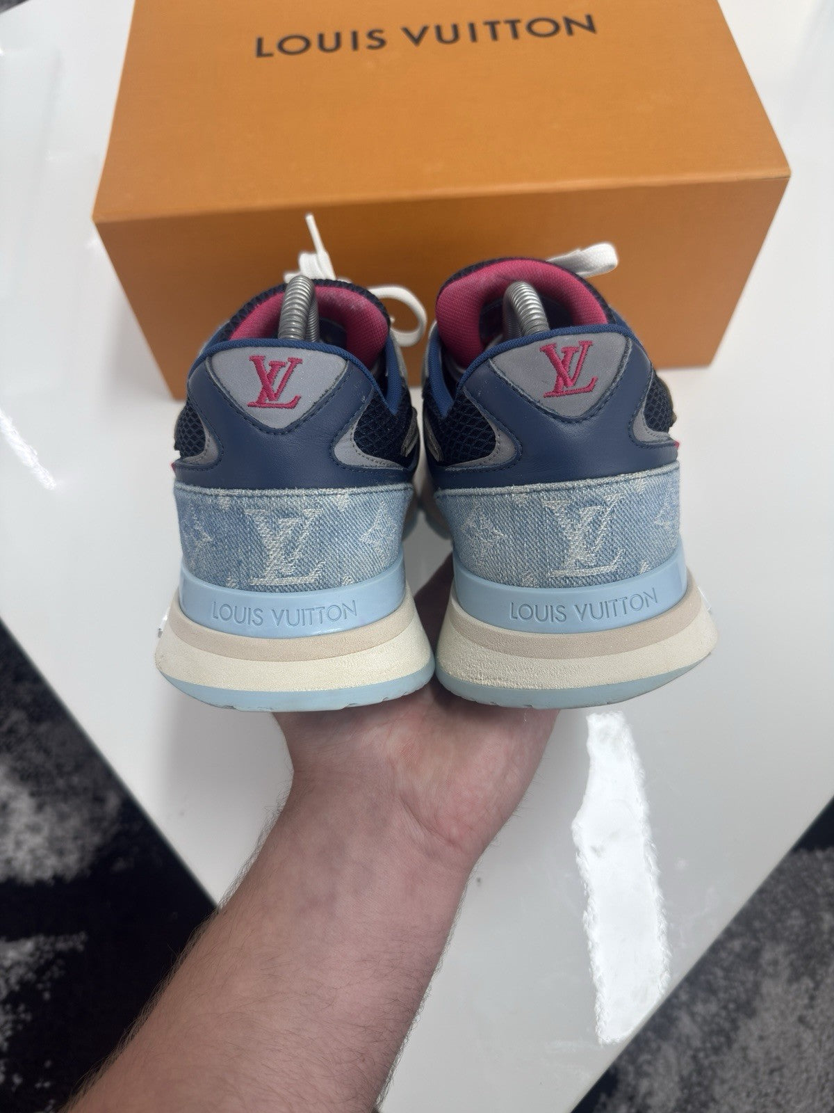 Louis Vuitton Runaways LV8