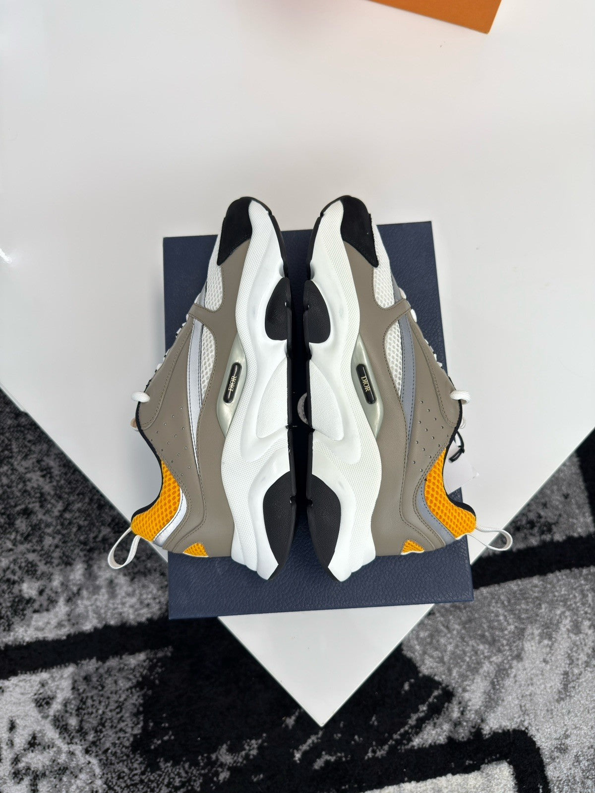 Dior B22 Mustard UK10 (EU44)